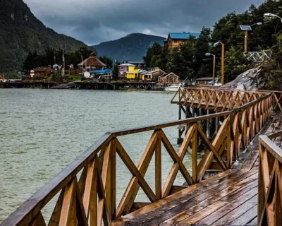 Caleta Tortel: un pueblo de pasarelas en la Patagonia de Aysén