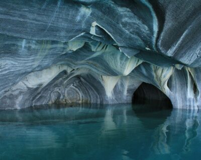 Capillas de Mármol: un Santuario de Piedra entre aguas turquesas